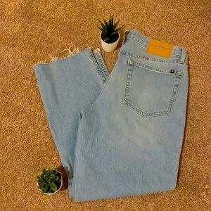 Mid Rise crop Authentic Straight Jeans